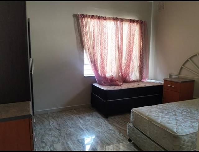 3 BEDROOM PROPERTY TO RENT IN GLENWOOD
